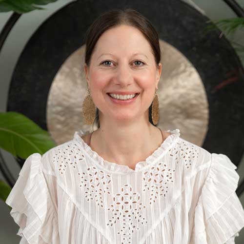 Yoga Lehrer:in in Hamburg St. Pauli – Nike